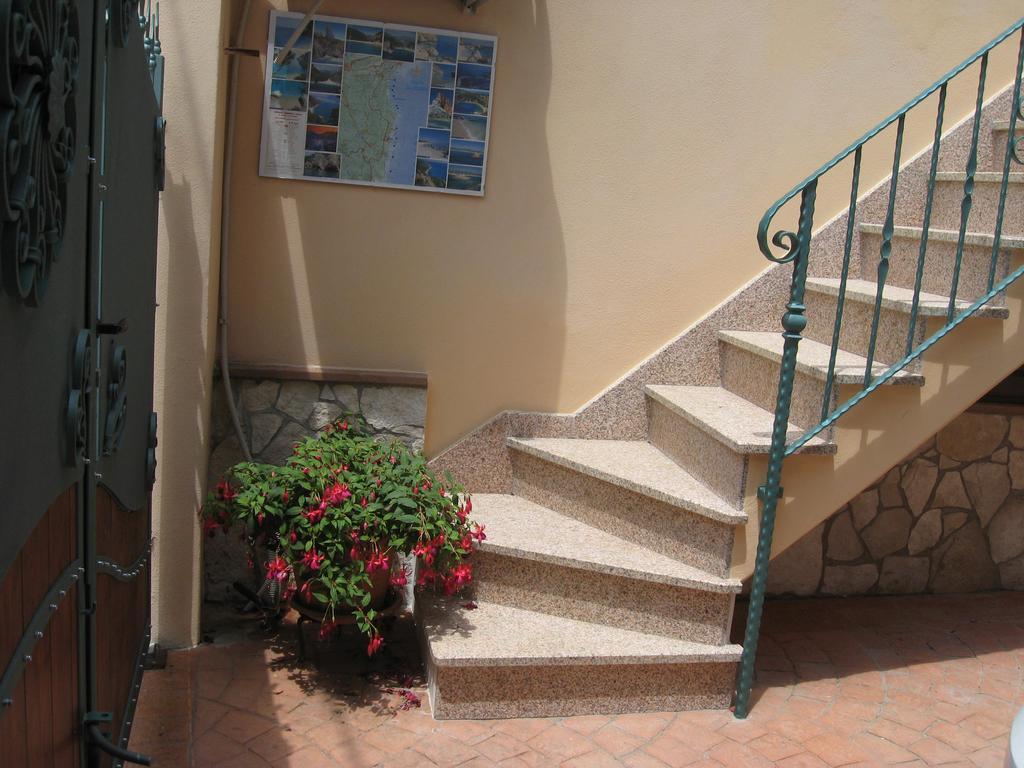 B&B Issicoro Baunei Εξωτερικό φωτογραφία